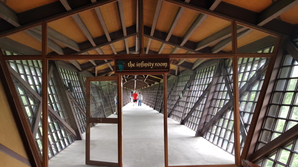 Infinity Room, House on the Rock