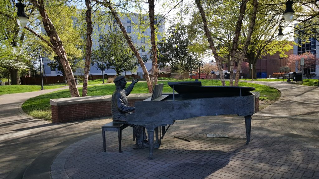 Owen Bradley Park, Music Row