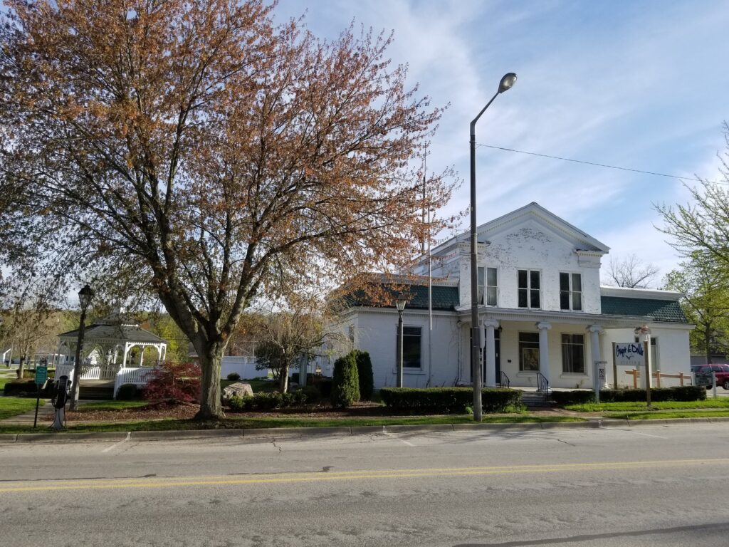 Old City Hall, Buchanan