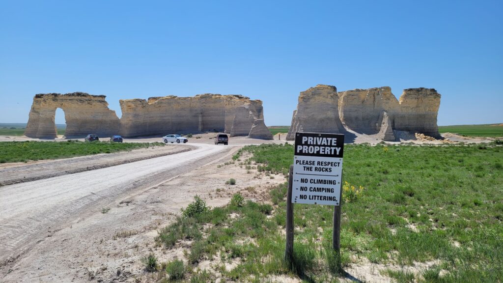 Monument Rocks-Kansas Badlands