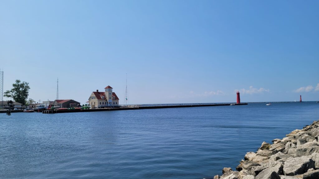 Muskegon South Pierhead Lighthouse