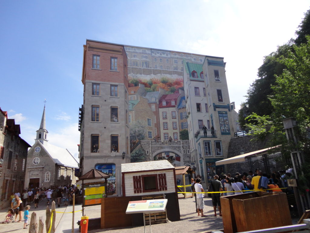 Notre-Dame-des-Victoires and La Fresque des Québécois, Quebec City