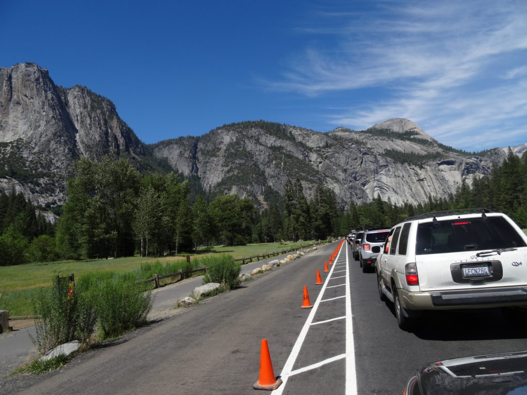 Yosemite Valley, Southside Drive traffic