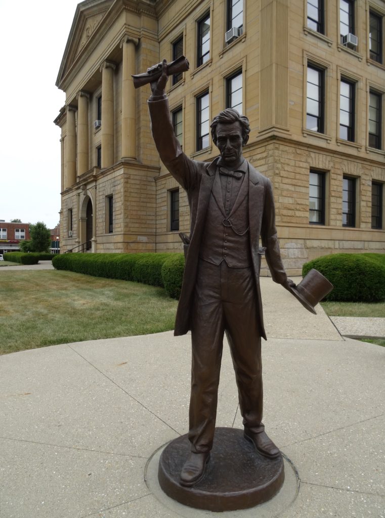 Abraham Lincoln statue, Logan County Courthouse