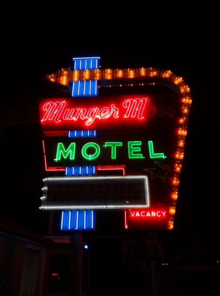 Munger Moss Motel, Lebanon