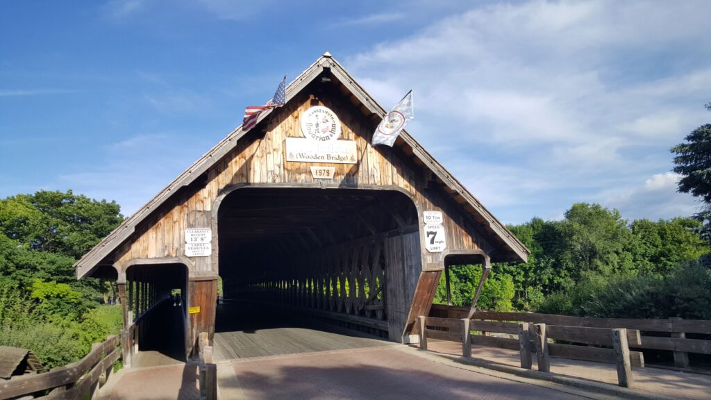 Holz-Brücke Wooden Bridge