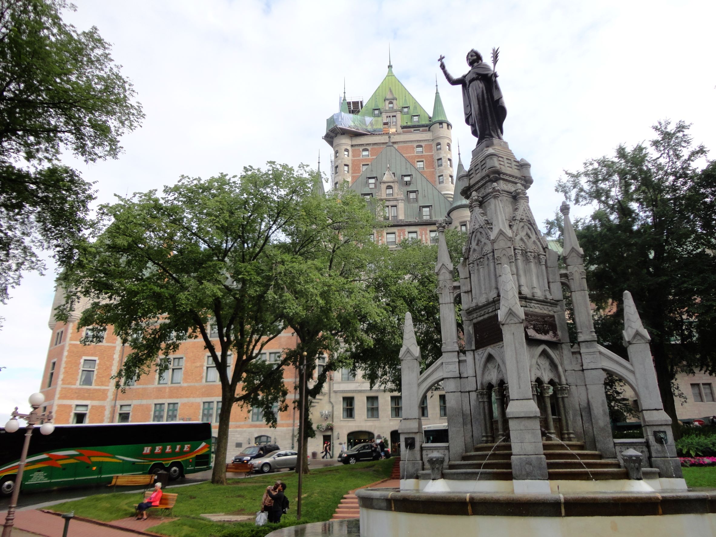 Fountain Monument of Faith at Place d'Armes