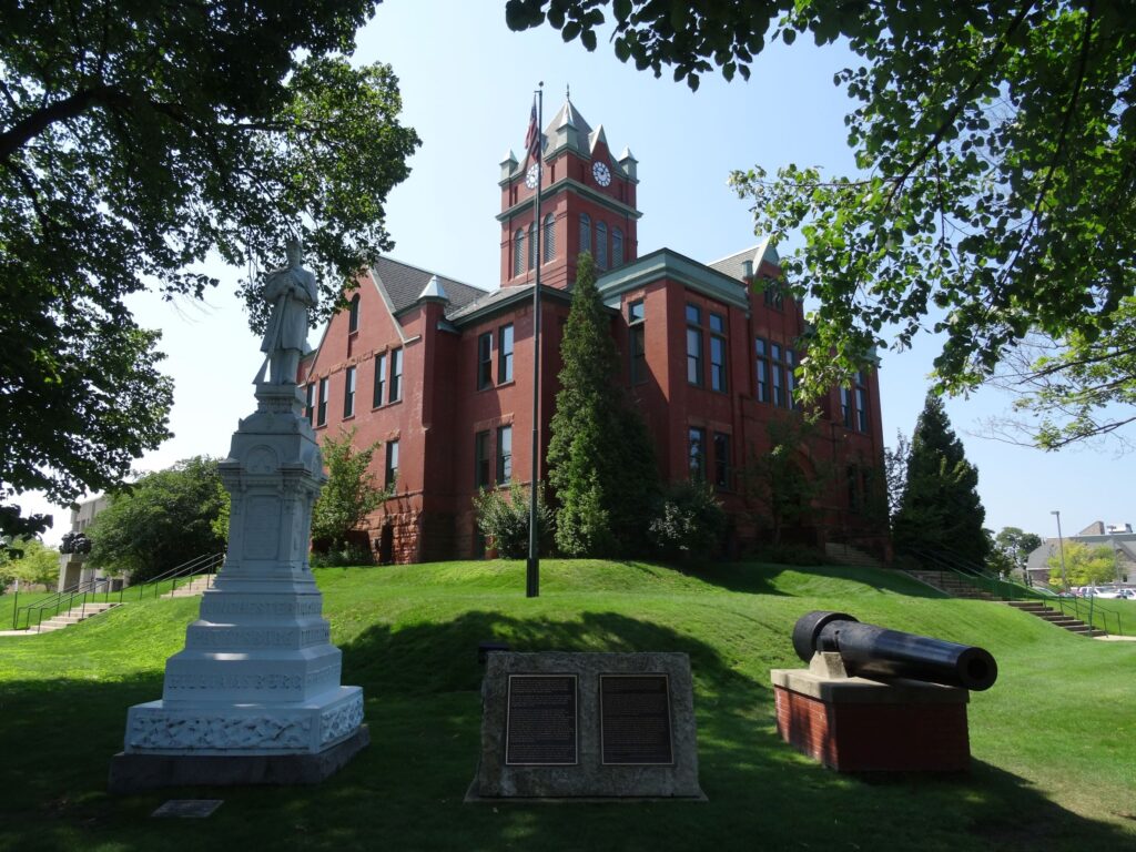 Grand Traverse County Courthouse